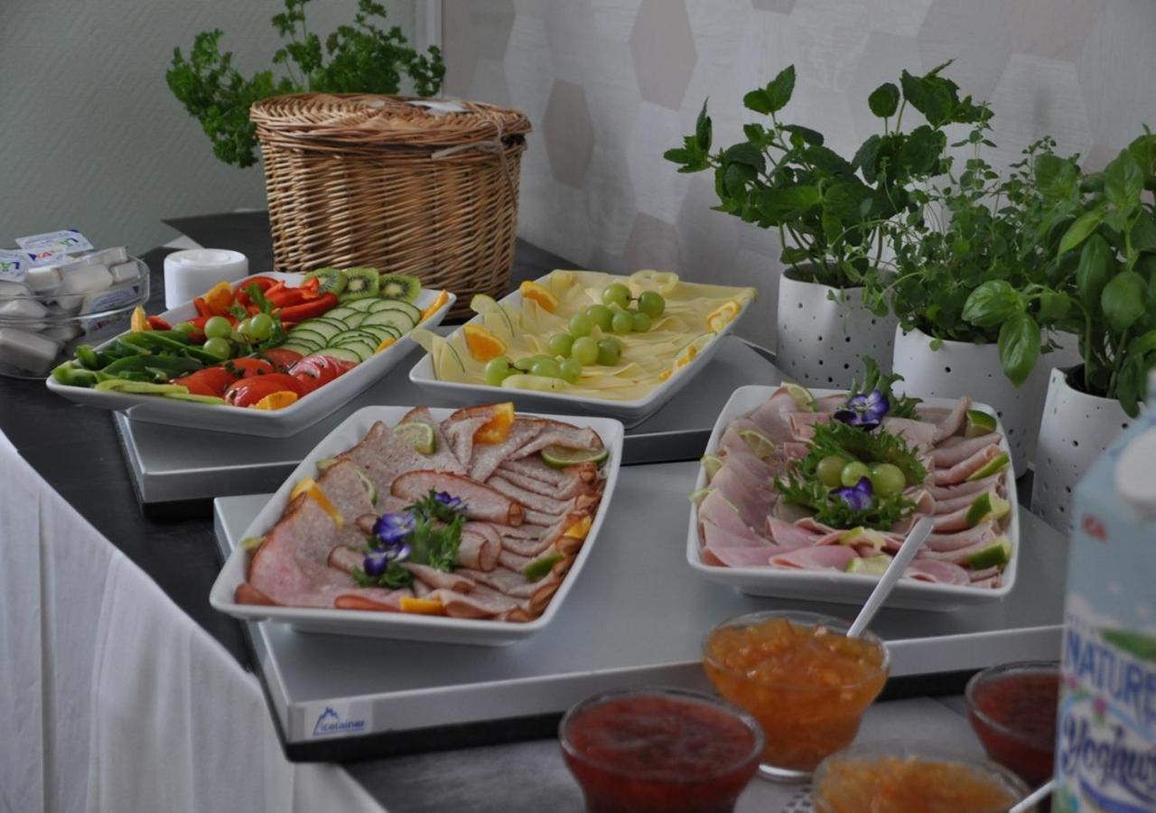 Hostel Roddaren Strömstad Екстериор снимка